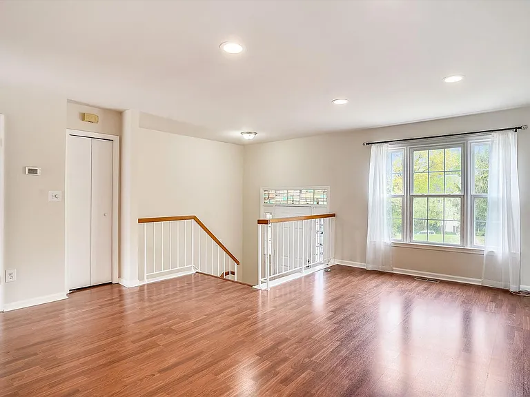 8830 Thomas Lea Ter — Photo 6