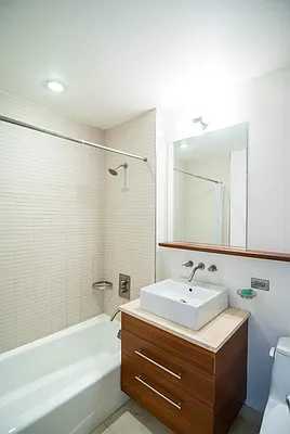 Rented by Keller Williams NYC | media 23