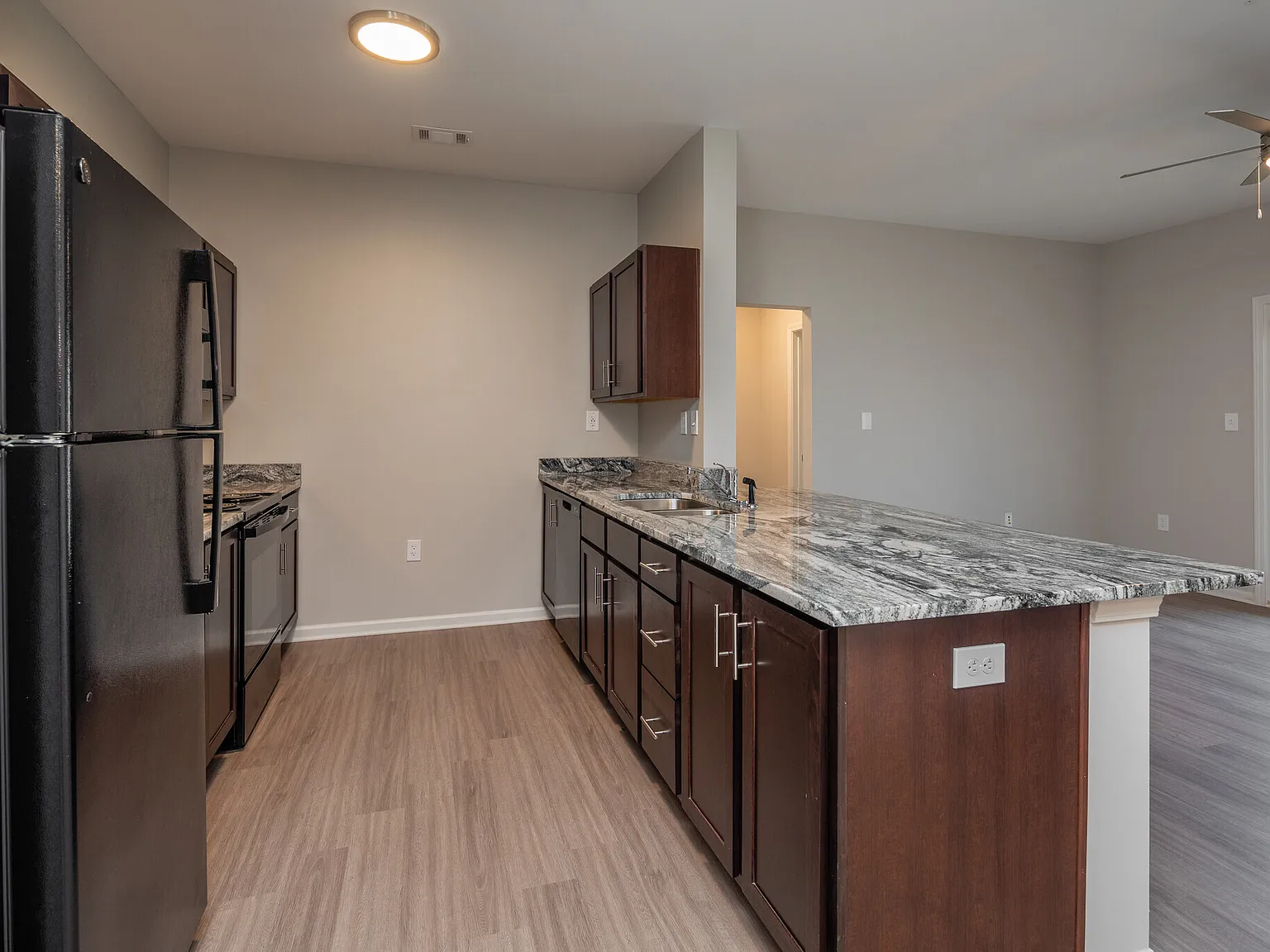 Buffalo Trail Apartments — Photo 2