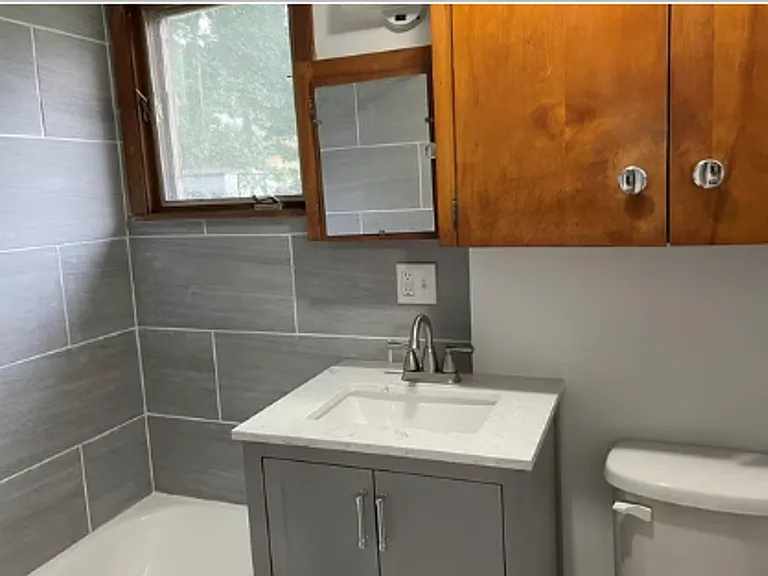 548 Winans Ave — Photo 13