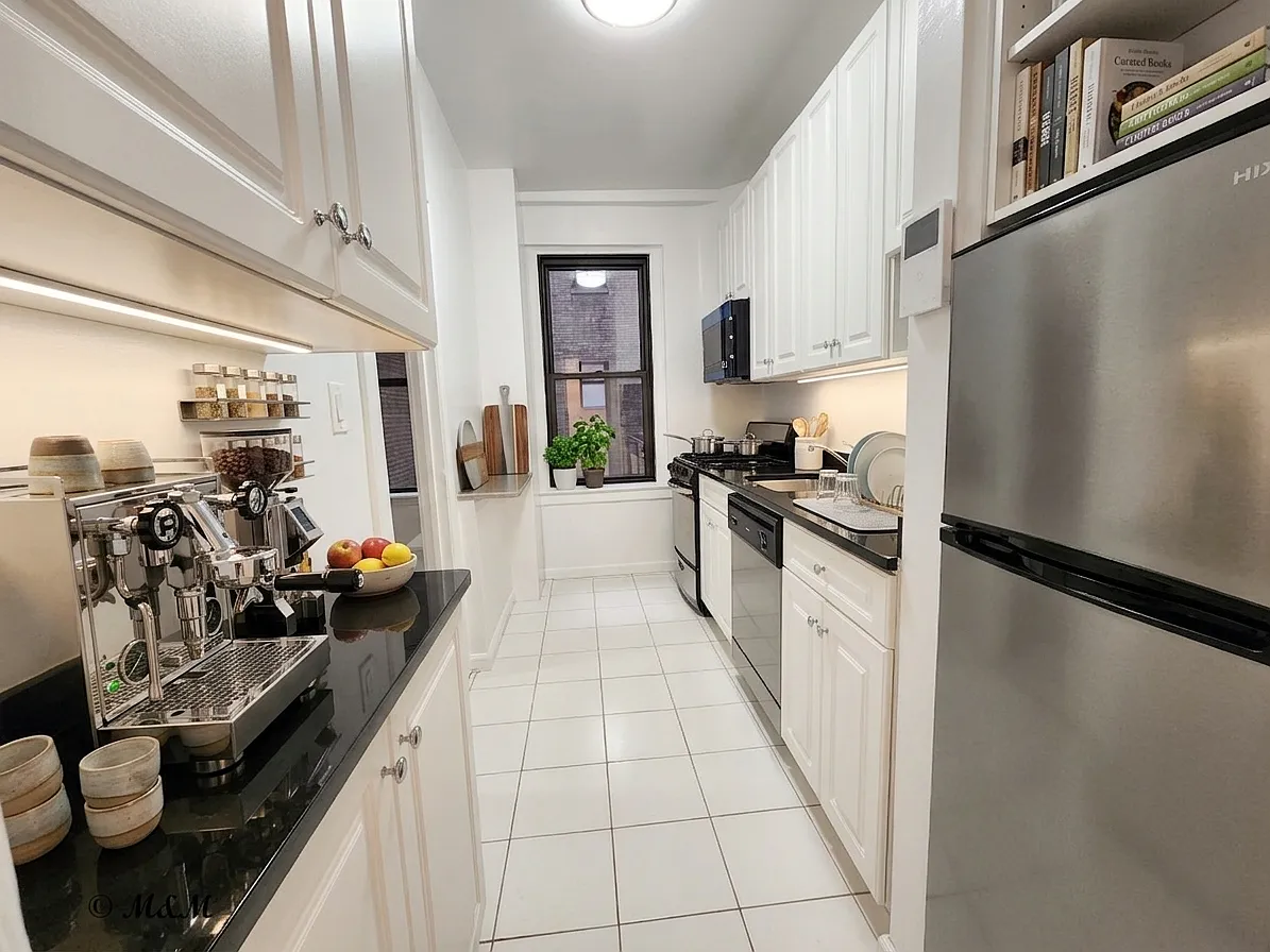 140 West 55th Street — Photo 3
