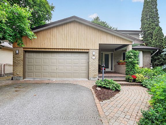3rd image of 22 Lynhurst Ave