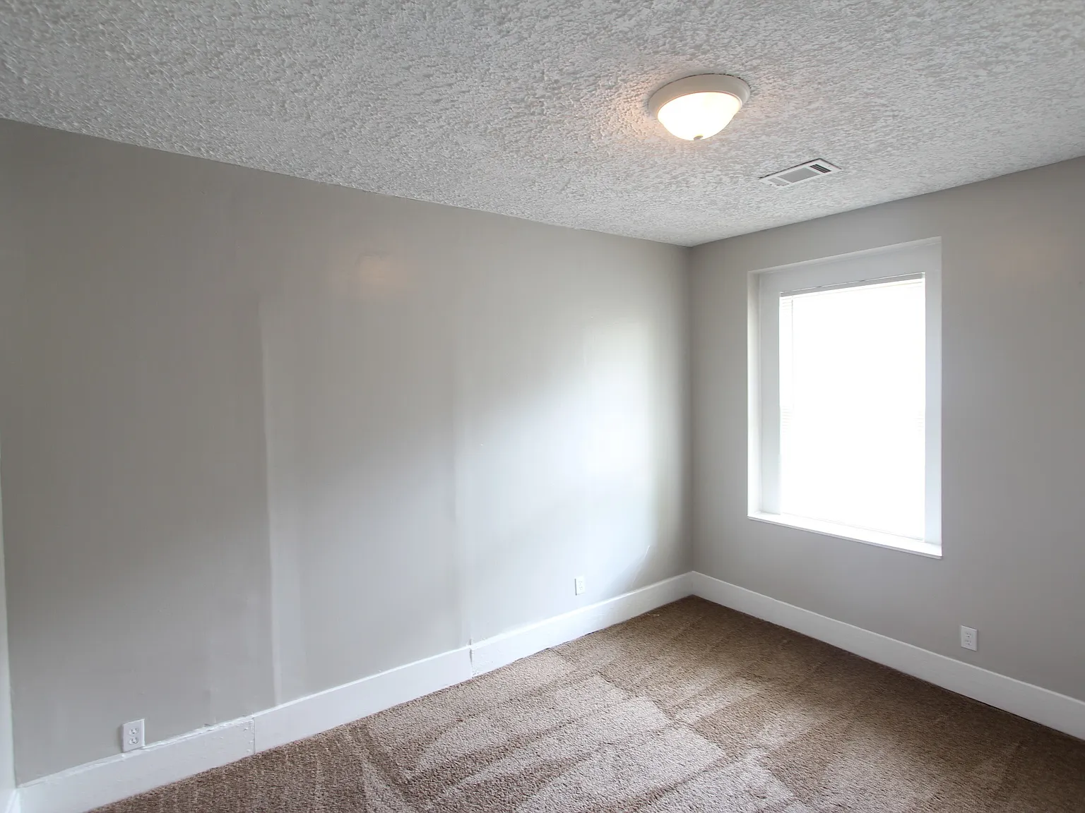 2701 Avenue J - 1 — Photo 2