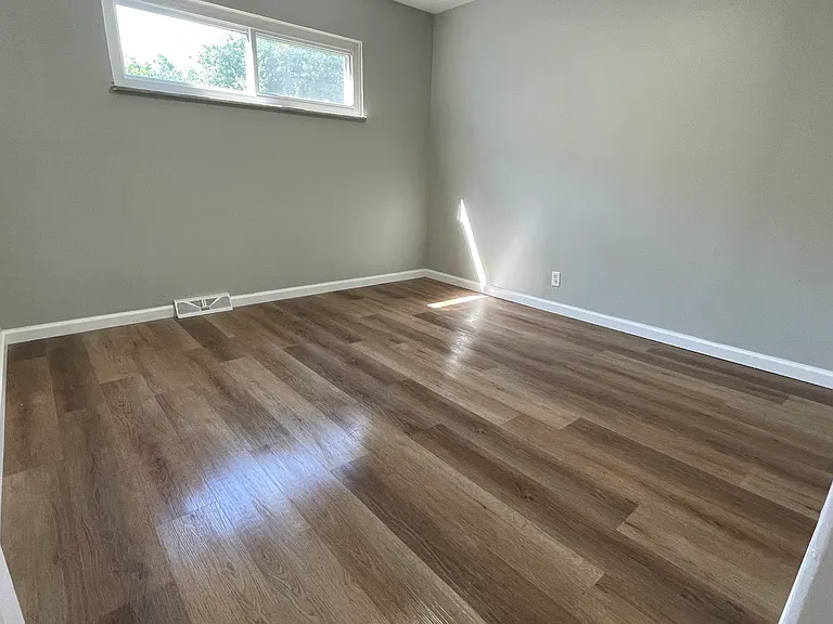 8800 Cochise Dr — Photo 7