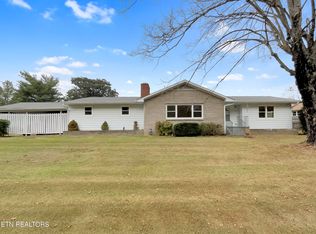 102 Emerson Cir, Oak Ridge, TN 37830