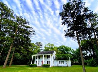 715 Pinetree Ln, Lufkin, TX 75904
