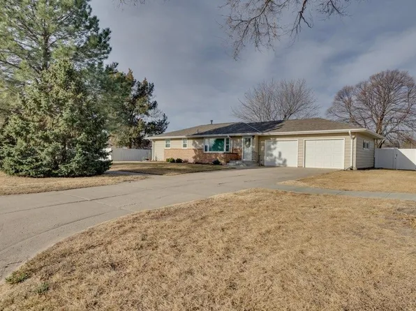 207 Nebraska Ave, Arapahoe, NE 68922