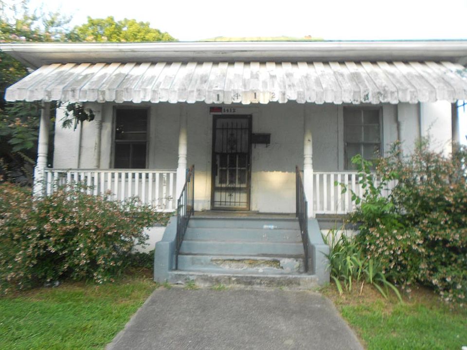 1st image of 1412 N Main St