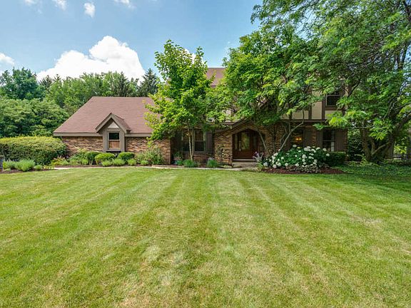2nd image of 5N820 Arboretum Ln