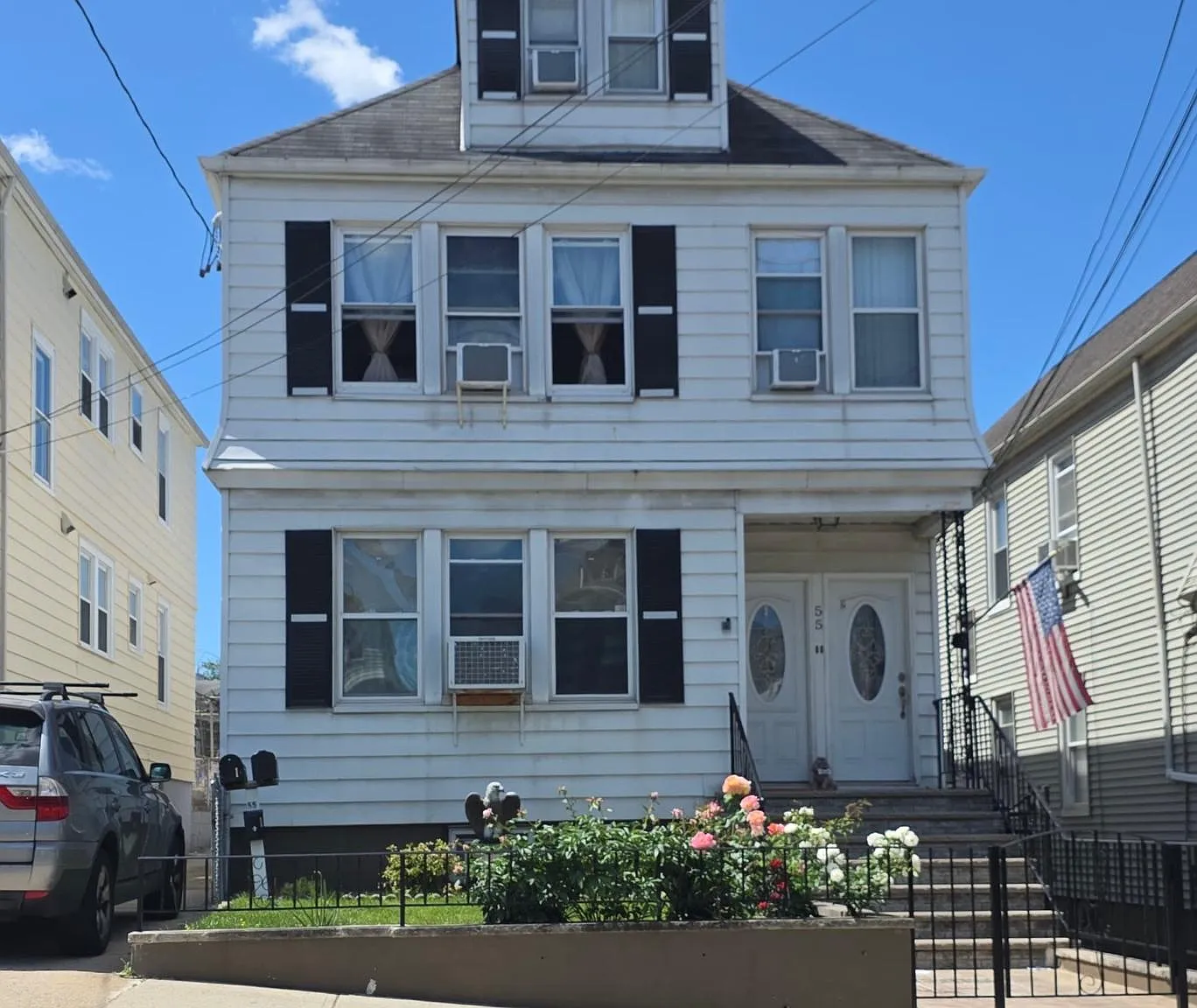 4 bed, 1.5 bath, $2,800 — Photo 1