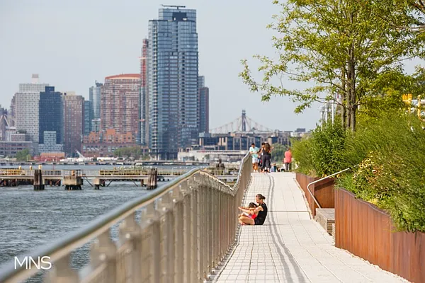 Rented by MNS | media 23