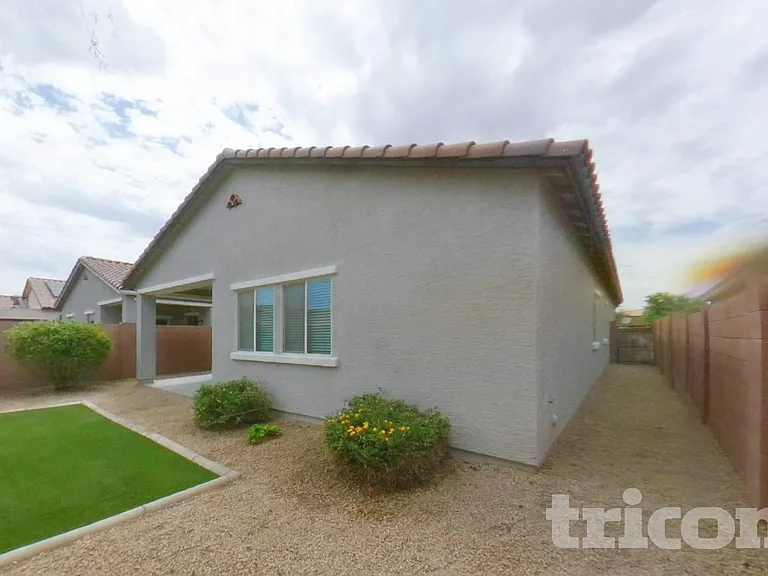 45656 W Sky Ln — Photo 13
