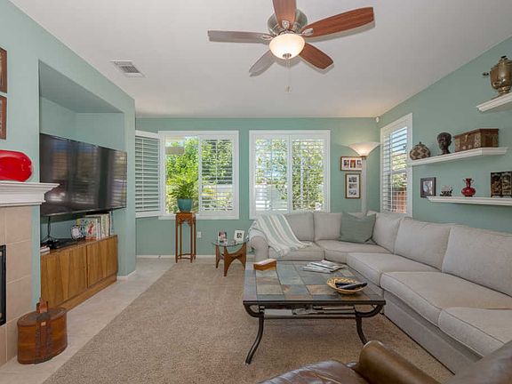 4th image of 39289 Beringer Dr