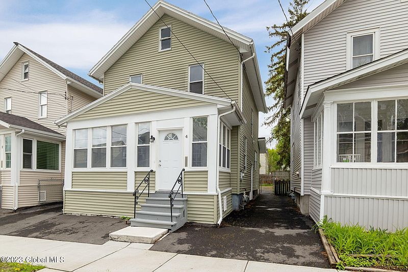 3rd image of 4 Grandview Terrace