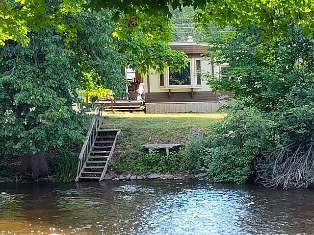1st image of 4170 Riverview Dr S