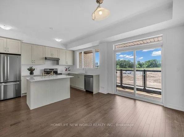 1095 Wheat Boom Dr, Oakville, ON