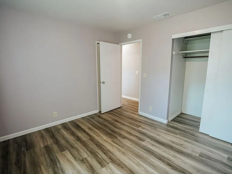 2613 Spring St — Photo 18