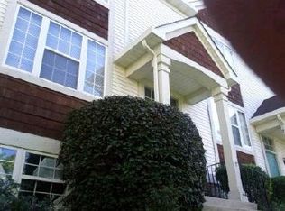 1666 Orchard Ct, West Chicago, IL 60185