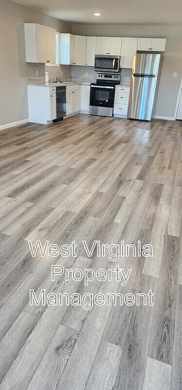 2 bed, 1.0 bath, $1,195 — Photo 3