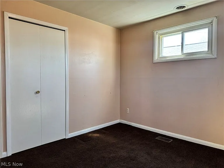 6598 Seneca Trl — Photo 8