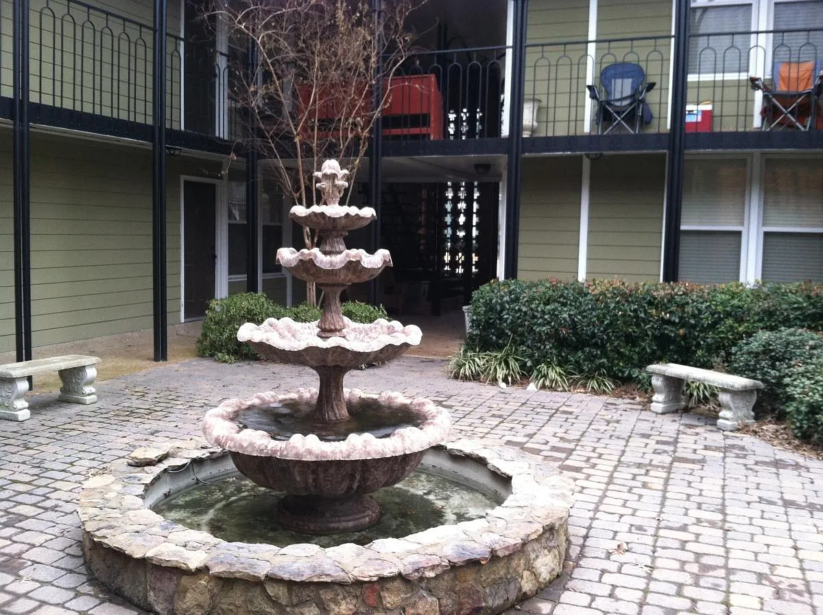 2 bed, 1100 sqft, $1,340 — Photo 1