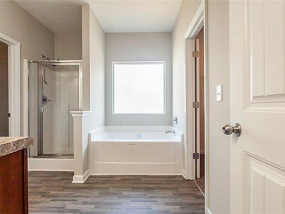 4th image of 3795 Hawk Tail Dr