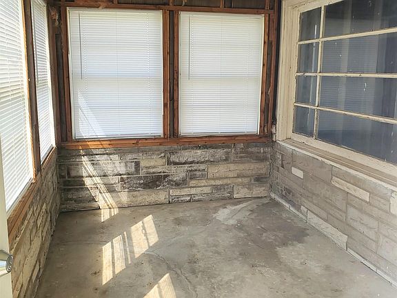 2nd image of 22 River Dr
