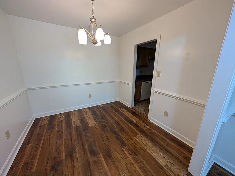 Brandon Point Apartments — Photo 26