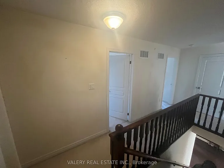 48 Bellcrest Rd #1 — Photo 10