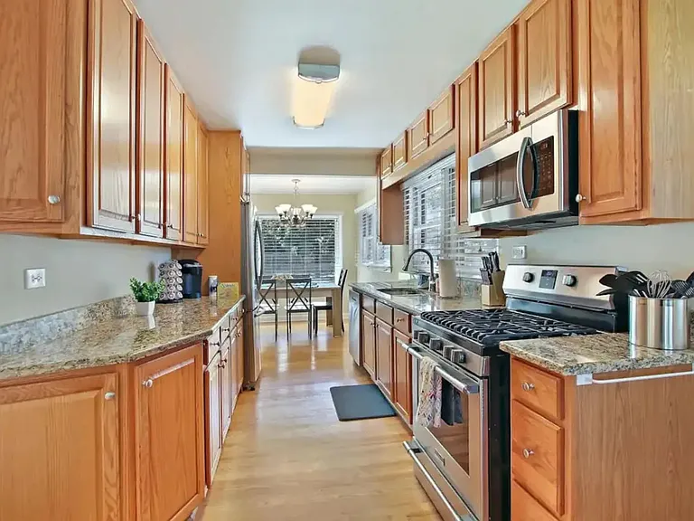 125 E Sunnyside Ave — Photo 15