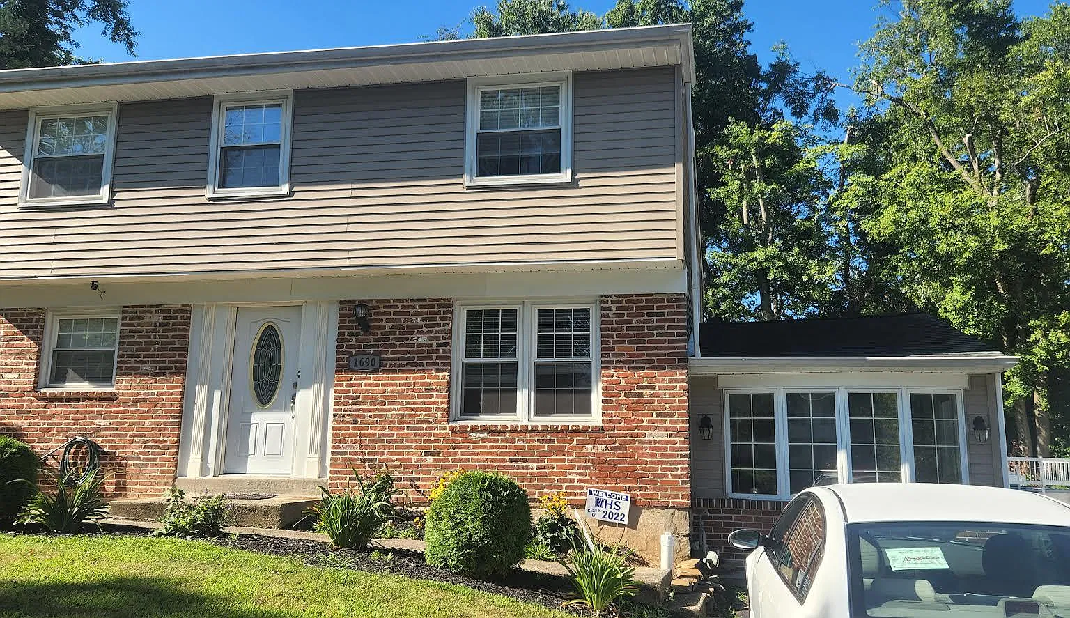 4 bed, 3000 sqft, $4,500 — Photo 1