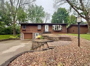 715 W Crest Ln, Ellsworth, WI 54011