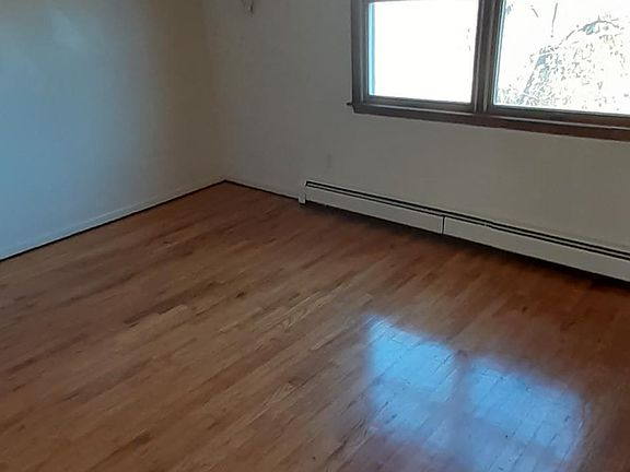 Rear bedroom overlloking large, peaceful garden..