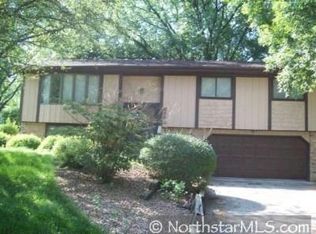 6853 Chesshire Ln N, Maple Grove, MN 55311