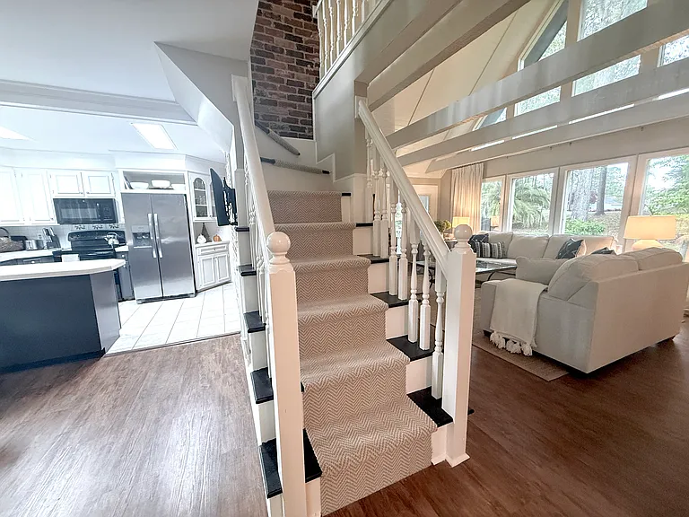121 Cooper Cir — Photo 13