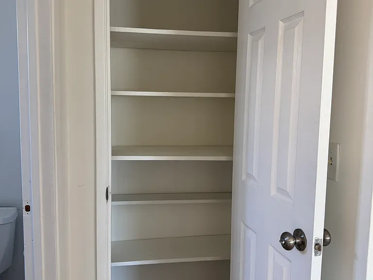 1360 Warburton Ave #8 — Photo 9