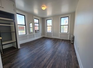 669 Grand St #3R, Brooklyn, NY 11211