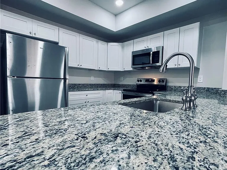 314 Barber St #35 — Photo 12