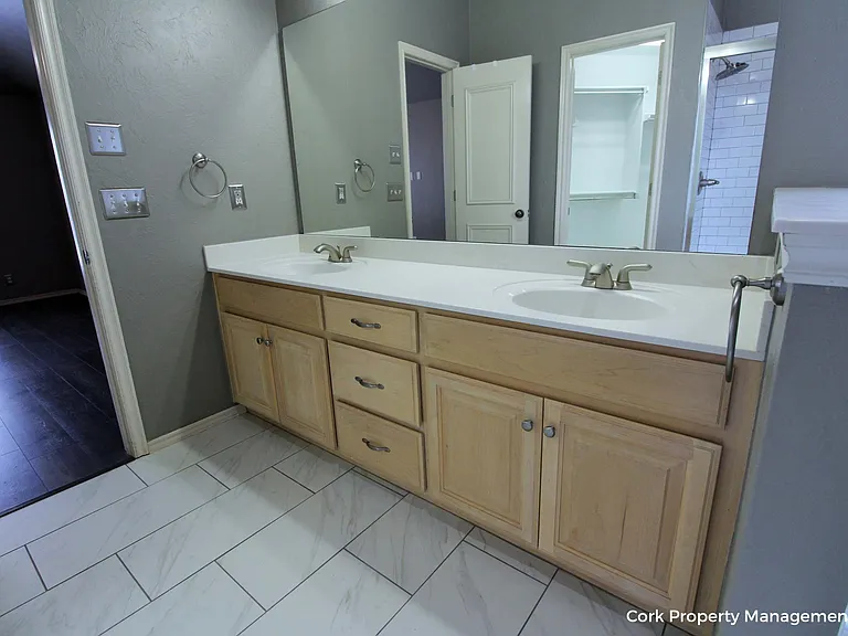 2808 Stonebrook Rd — Photo 37