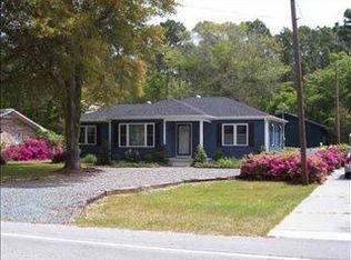 1010 E Moore St, Southport, NC 28461