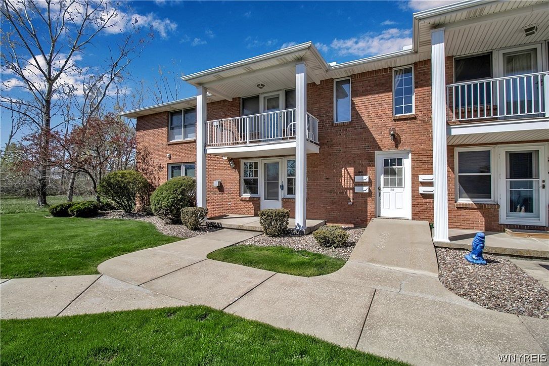 16 Appletree Ct APT 4, Cheektowaga, NY 14227 | Zillow