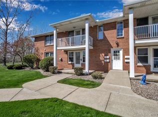 16 Appletree Ct APT 4, Cheektowaga, NY 14227