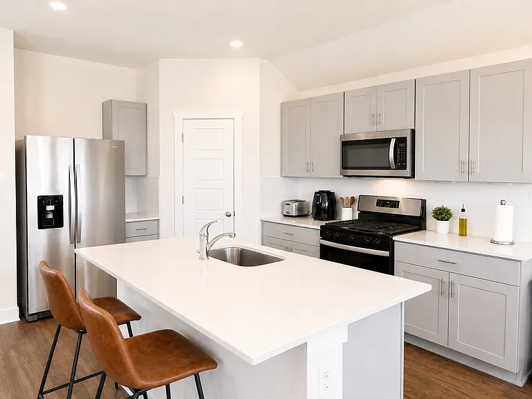 326 Merriman Rd — Photo 3