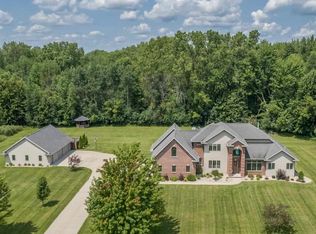W8048 Spring Rd, Greenville, WI 54942