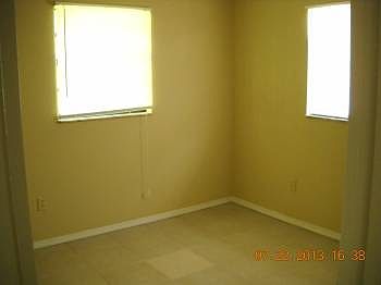 3rd image of 5537 5th Ave