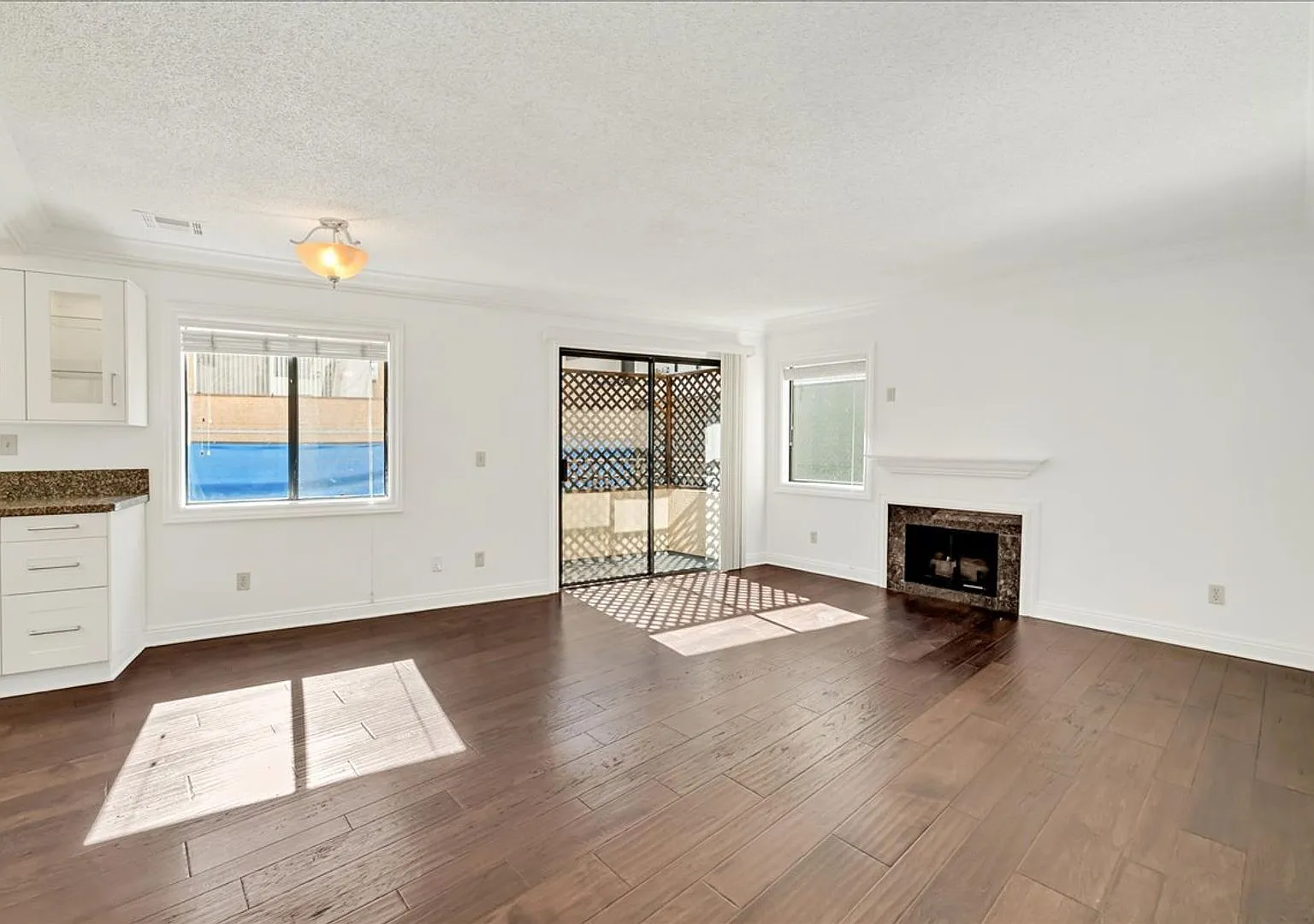Two Story Townhome Style Apartment In The Heart of Tarzana! — Photo 1