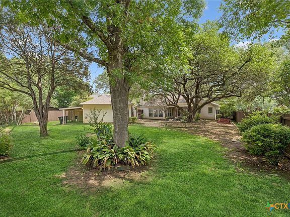 4th image of 1784 Oak Forest Dr