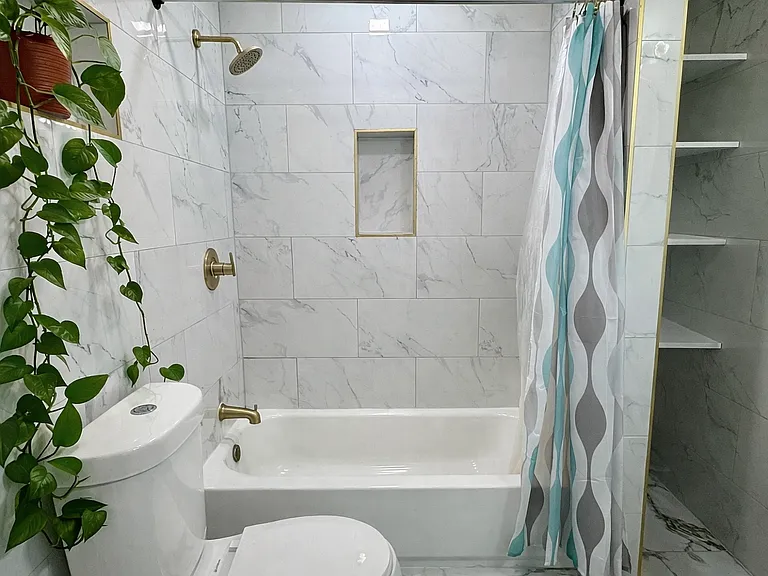 209 E Front St #1 — Photo 5
