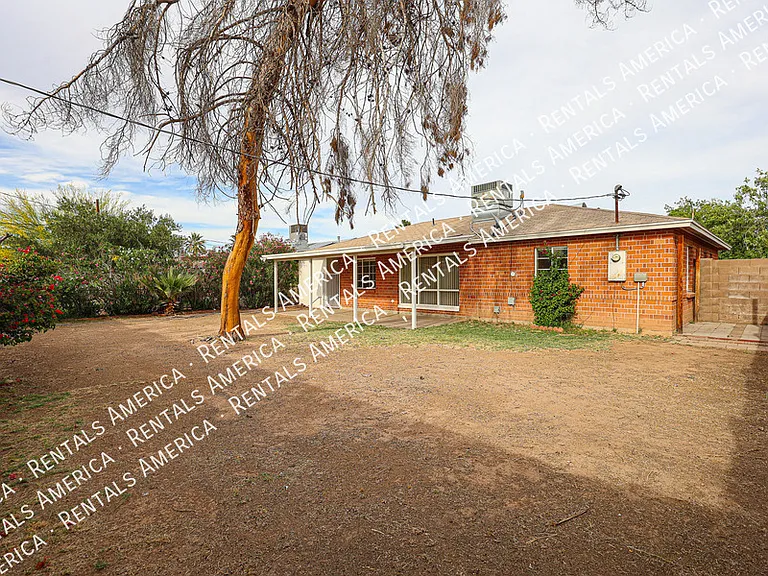 3432 N 23rd Ave — Photo 34