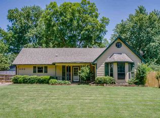 1102 Greenview Rd, Collierville, TN 38017